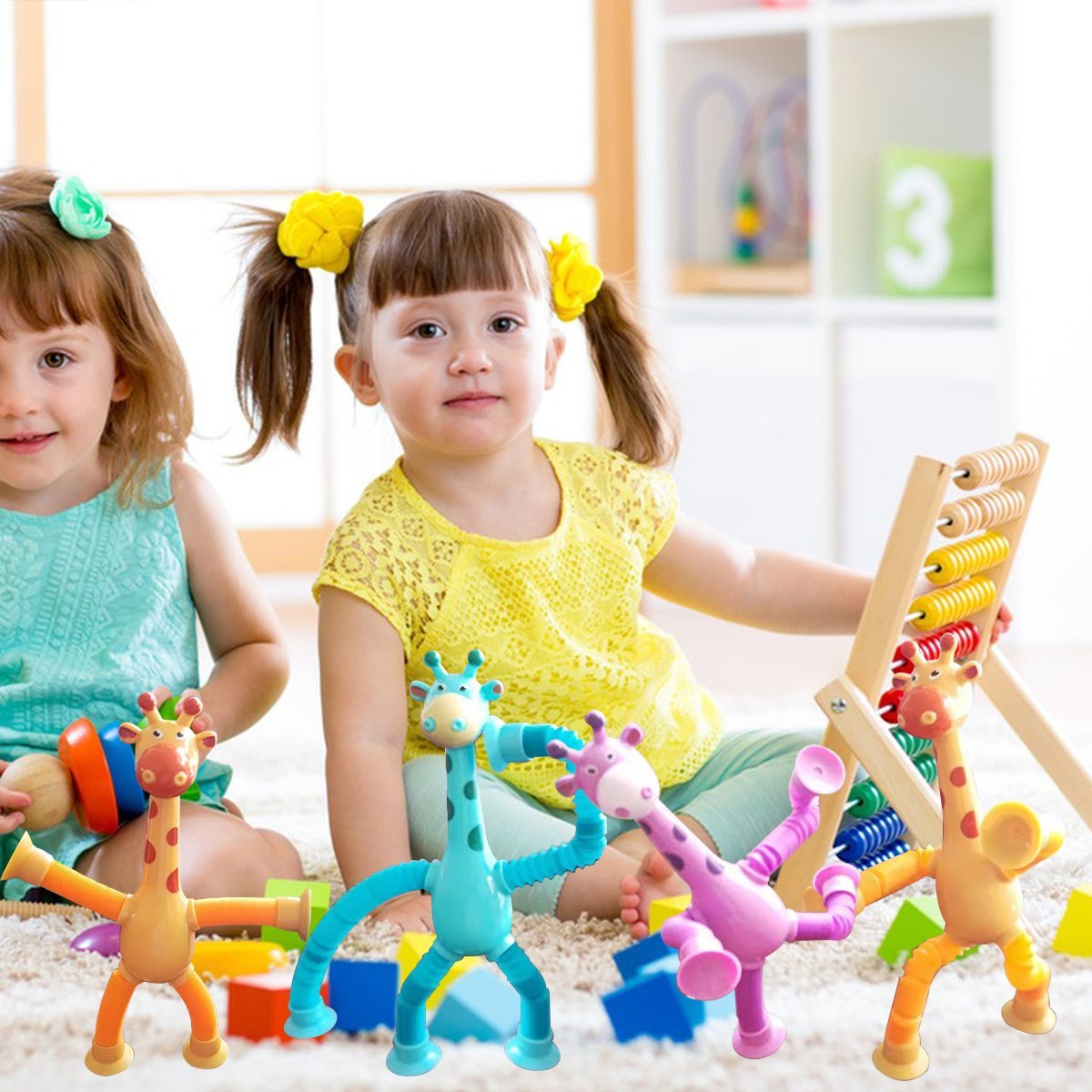 Juego Sensorial con los Giraffe Tubes